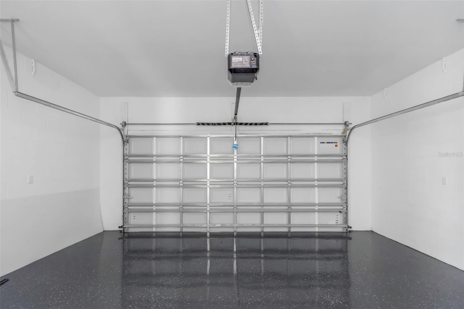 TAMPA, Florida, 33607, United States, 5 Bedrooms Bedrooms, ,3 BathroomsBathrooms,Residential,For Sale,1976051