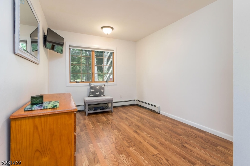 Roxbury Twp., New Jersey, 07876, United States, 4 Bedrooms Bedrooms, ,3 BathroomsBathrooms,Residential,For Sale,1934479