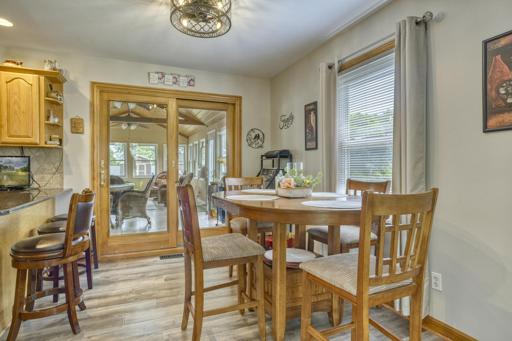 Dyer, Indiana, 46311, United States, 4 Bedrooms Bedrooms, ,3 BathroomsBathrooms,Residential,For Sale,1889773