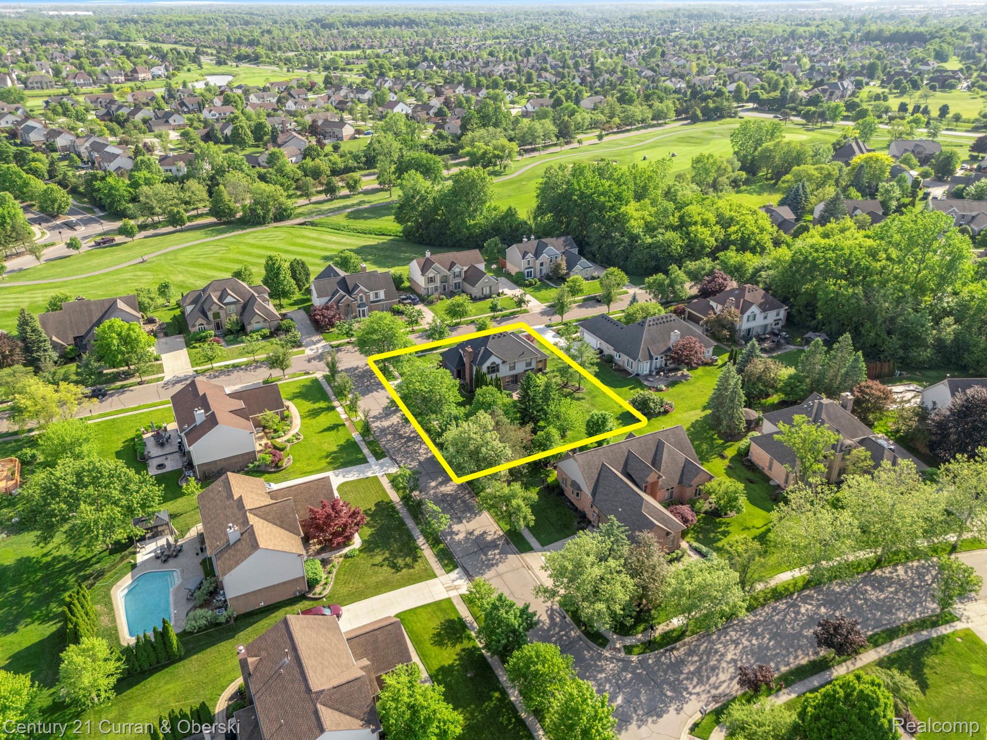 Canton Charter Township, Michigan, 48188, United States, 4 Bedrooms Bedrooms, ,4 BathroomsBathrooms,Residential,For Sale,2049400