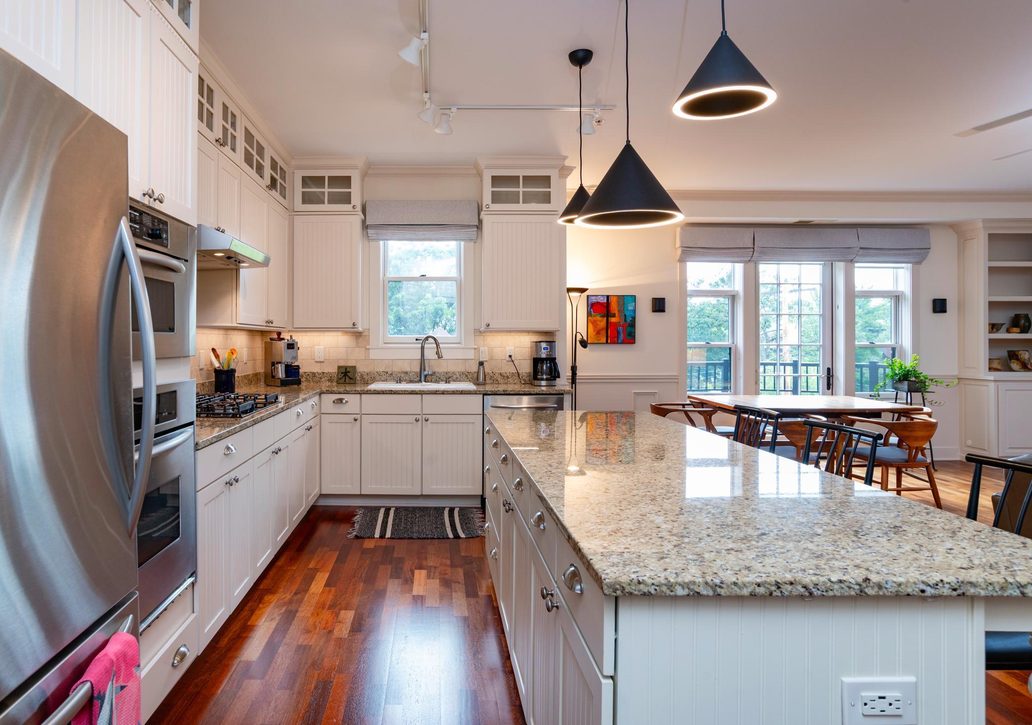 Saint Paul, Minnesota, 55102, United States, 2 Bedrooms Bedrooms, ,2 BathroomsBathrooms,Residential,For Sale,1919474