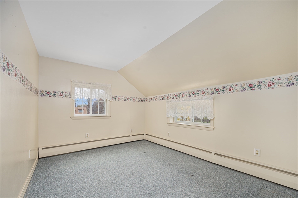 Northbridge, Massachusetts, 01534, United States, 3 Bedrooms Bedrooms, ,1 BathroomBathrooms,Residential,For Sale,1992479