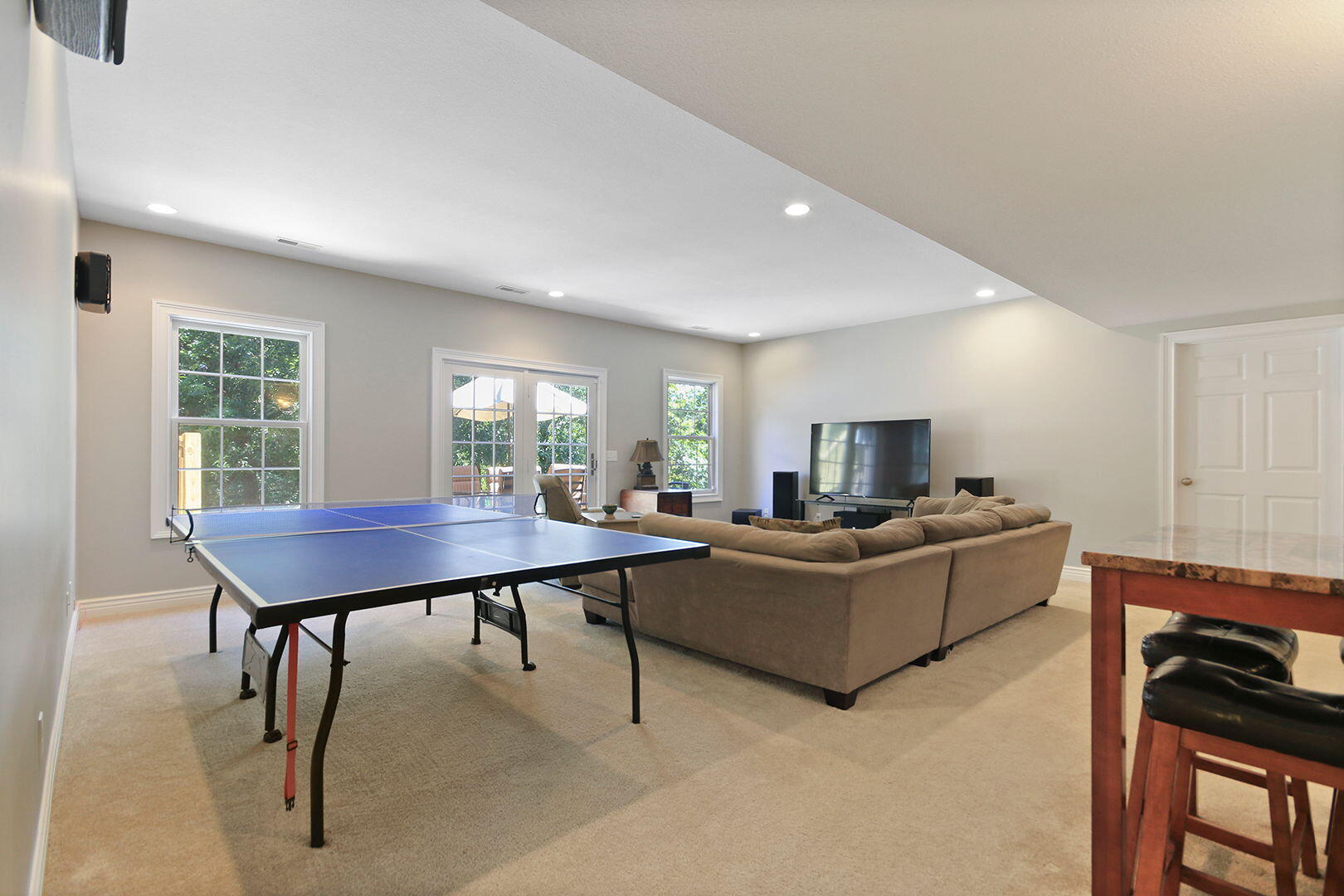 COLUMBIA, Missouri, 65203, United States, 5 Bedrooms Bedrooms, ,4 BathroomsBathrooms,Residential,For Sale,1983136