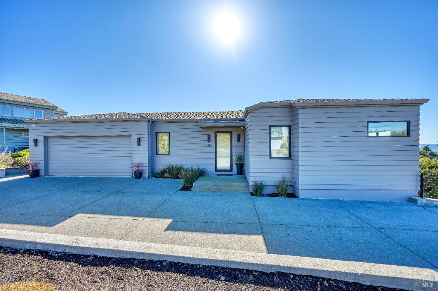 Bodega Bay, California, 94923, United States, 4 Bedrooms Bedrooms, ,5 BathroomsBathrooms,Residential,For Sale,1940250