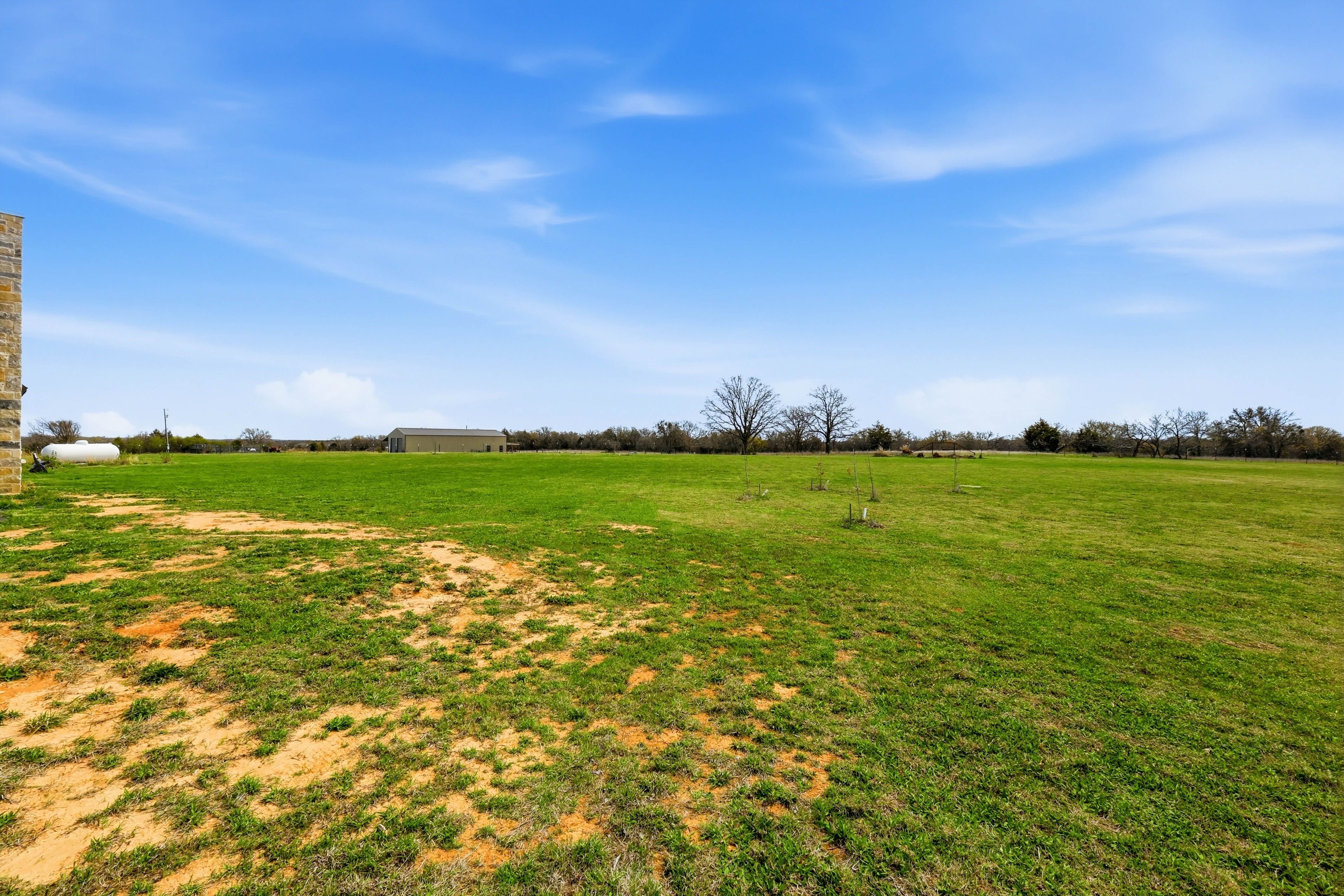  3988 Lake Valley Road, Sunset, TX, 76270 - 物件實景