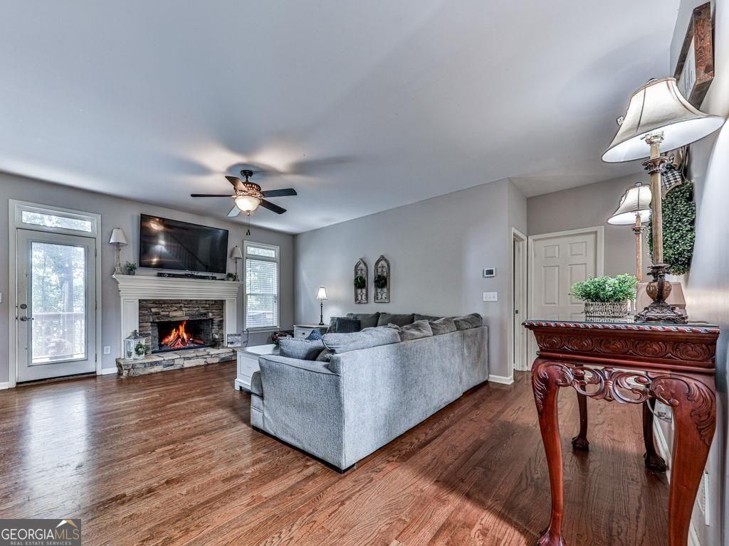 Dallas, Georgia, 30132, United States, 5 Bedrooms Bedrooms, ,3 BathroomsBathrooms,Residential,For Sale,1914643