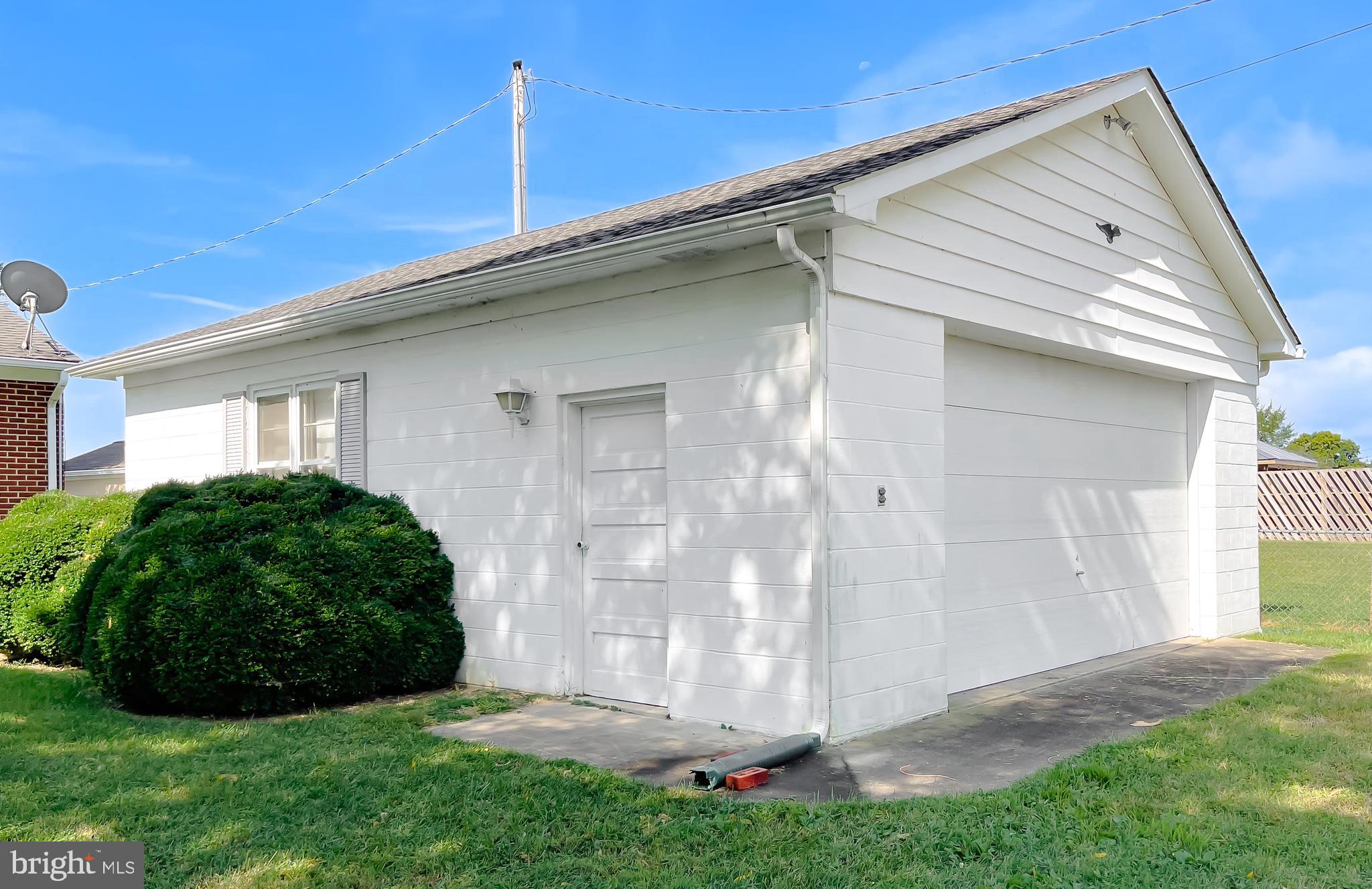 Avenue, Maryland, 20609, United States, 3 Bedrooms Bedrooms, ,2 BathroomsBathrooms,Residential,For Sale,1943583