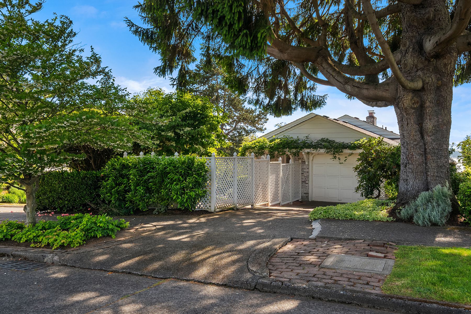 4206 W Glenmont Lane, Seattle, WA 98199 - 物件實景