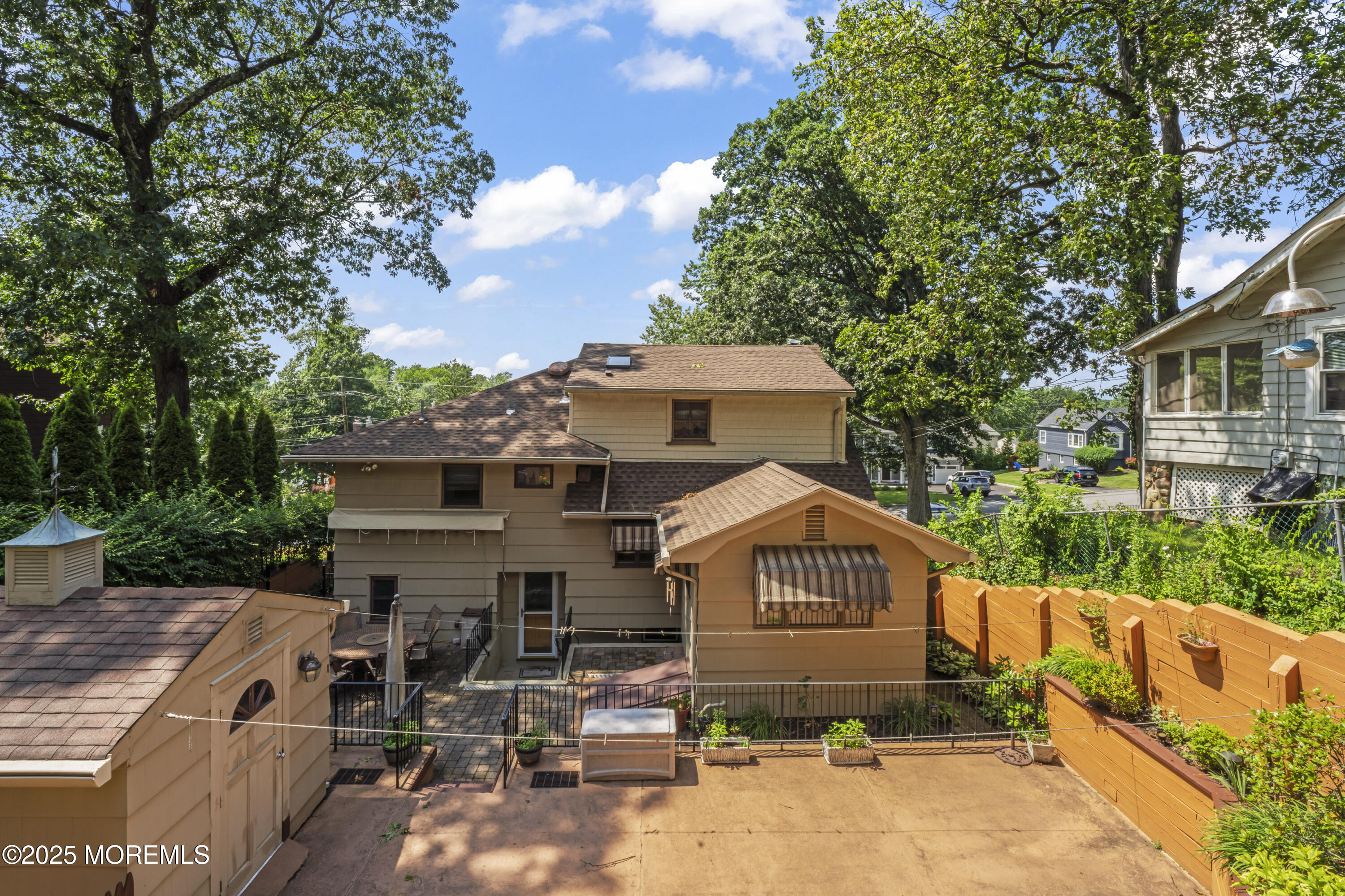 West Caldwell, New Jersey, 07006, United States, 3 Bedrooms Bedrooms, ,3 BathroomsBathrooms,Residential,For Sale,1916305
