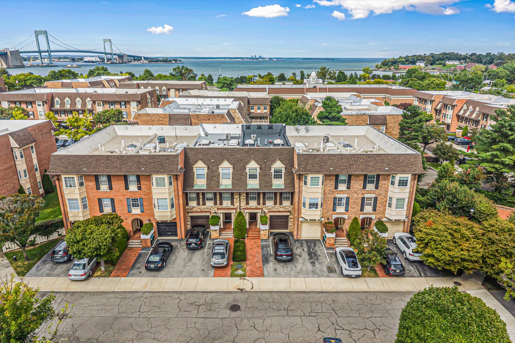  1301 Michael Court #1624, Bayside, NY, 11360 - 物件實景