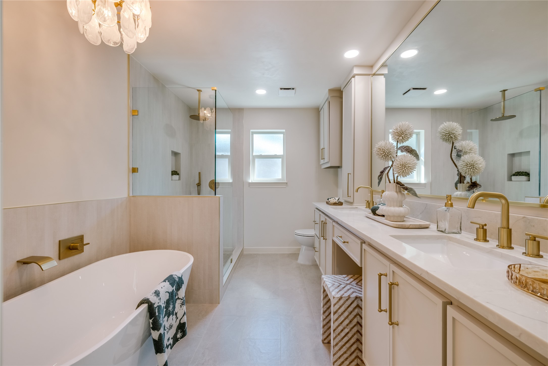 Fort Worth, Texas, 76126, United States, 4 Bedrooms Bedrooms, ,3 BathroomsBathrooms,Residential,For Sale,1971597