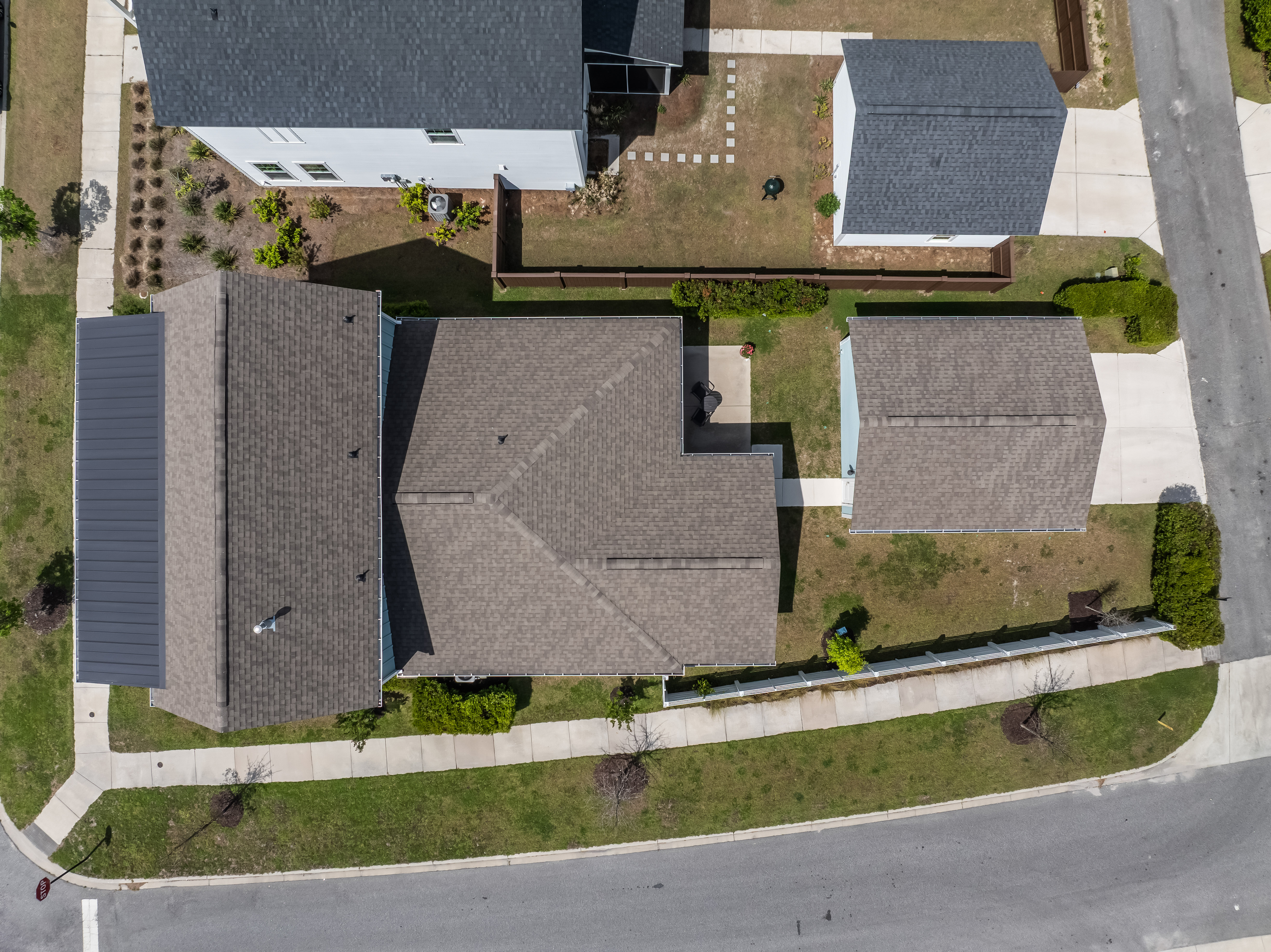  216 Symphony Avenue - 物件實景