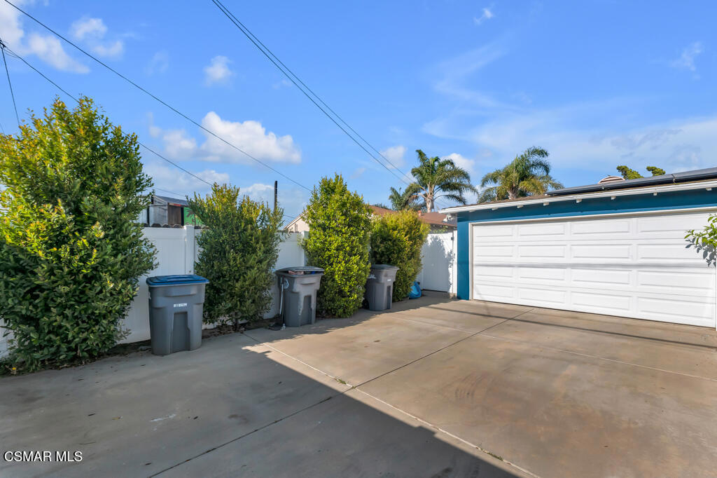 Oxnard, California, 93033, United States, 3 Bedrooms Bedrooms, ,2 BathroomsBathrooms,Residential,For Sale,1891023