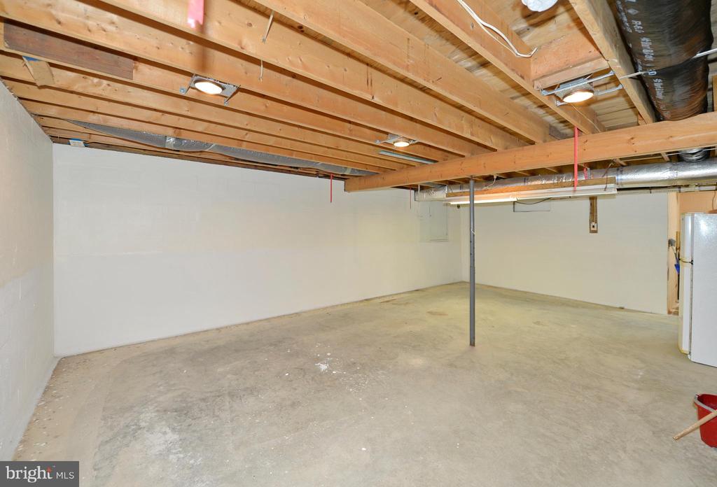 Bloomery, West Virginia, 26817, United States, 3 Bedrooms Bedrooms, ,2 BathroomsBathrooms,Residential,For Sale,1980909