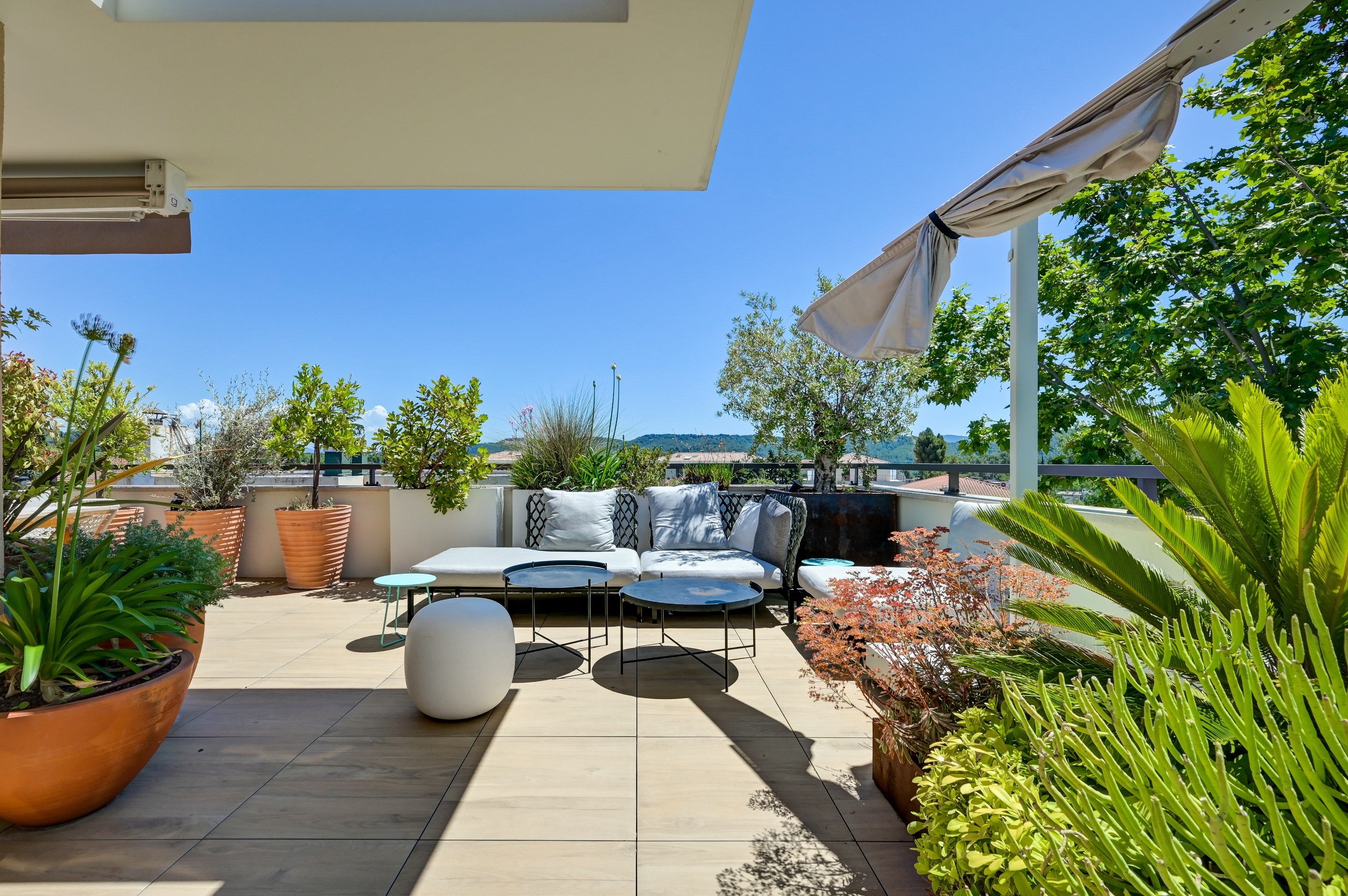  AIX-EN-PROVENCE / CITY-CENTRE PENTHOUSE – PANORAMIC ROOFTOP TERRACE – 2 GARAGES… - 物件實景