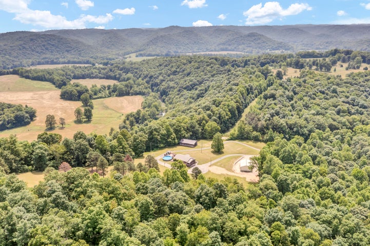 Vanceburg, Kentucky, 41179, United States, 4 Bedrooms Bedrooms, ,2 BathroomsBathrooms,Residential,For Sale,1984182