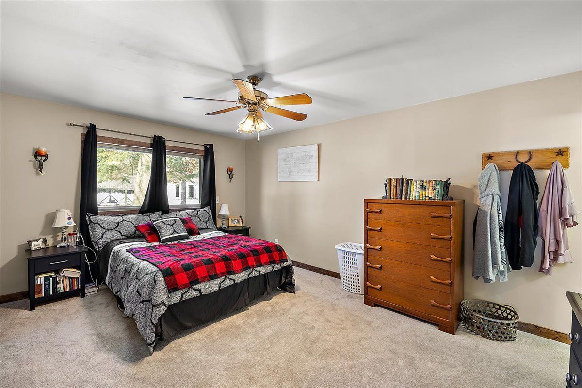 Metamora, Michigan, 48455, United States, 3 Bedrooms Bedrooms, ,2 BathroomsBathrooms,Residential,For Sale,1705008