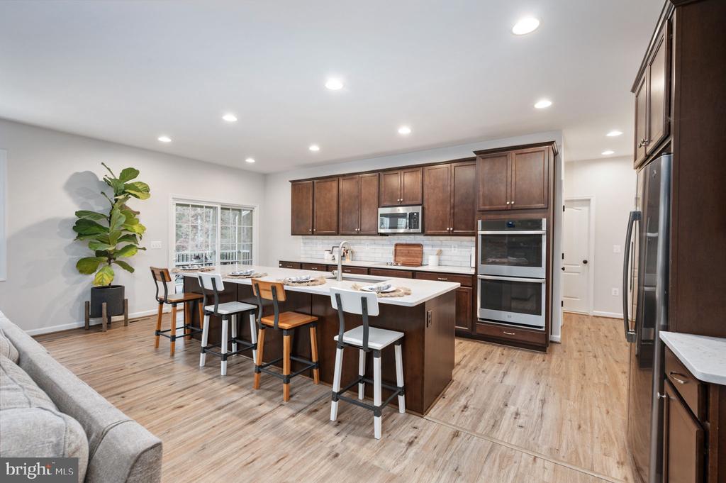 Fredericksburg, Virginia, 22406, United States, 5 Bedrooms Bedrooms, ,4 BathroomsBathrooms,Residential,For Sale,2005971