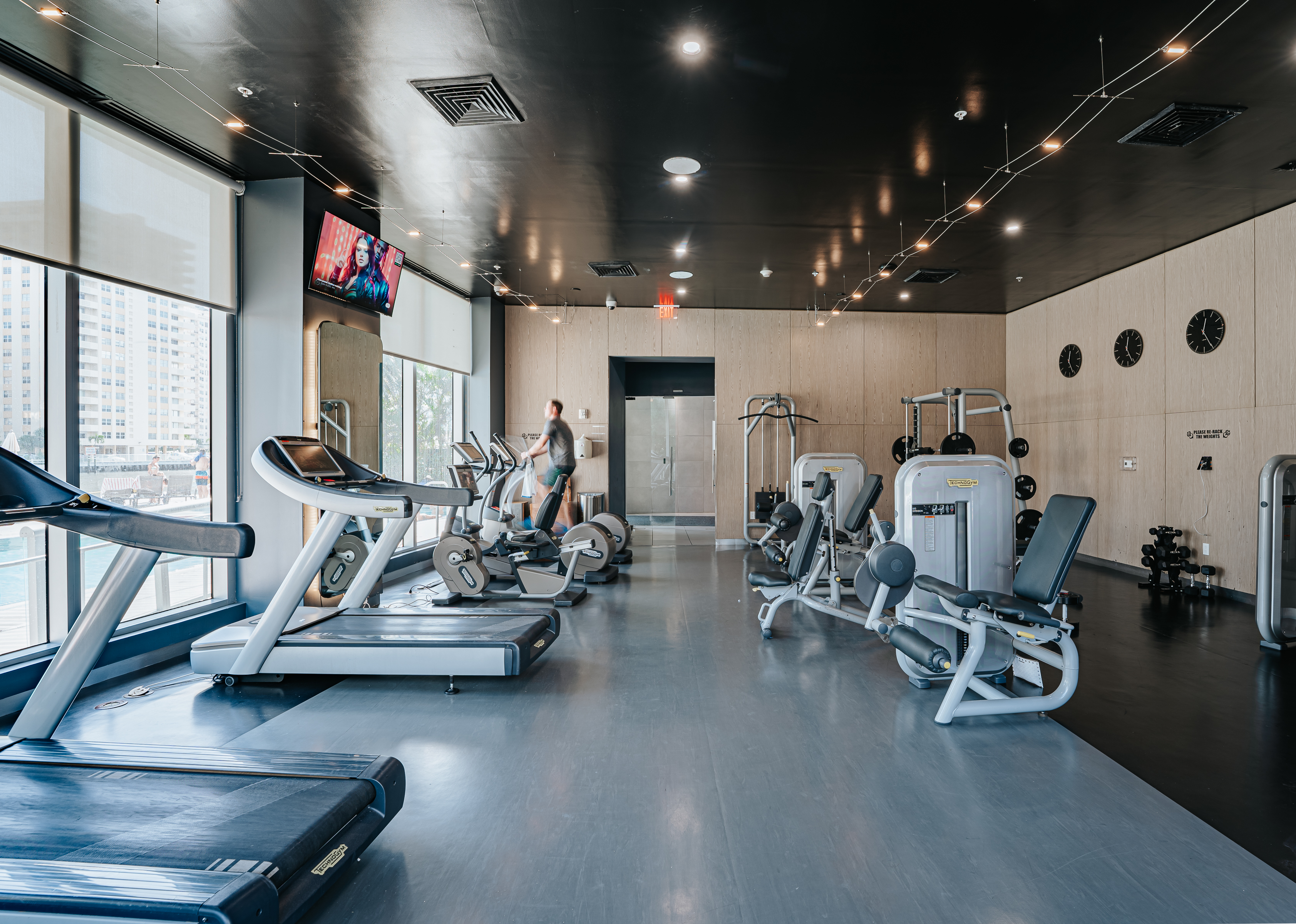  2602 E Hallandale Beach Blvd, Hallandale Beach, FL, 33009 - 物件實景