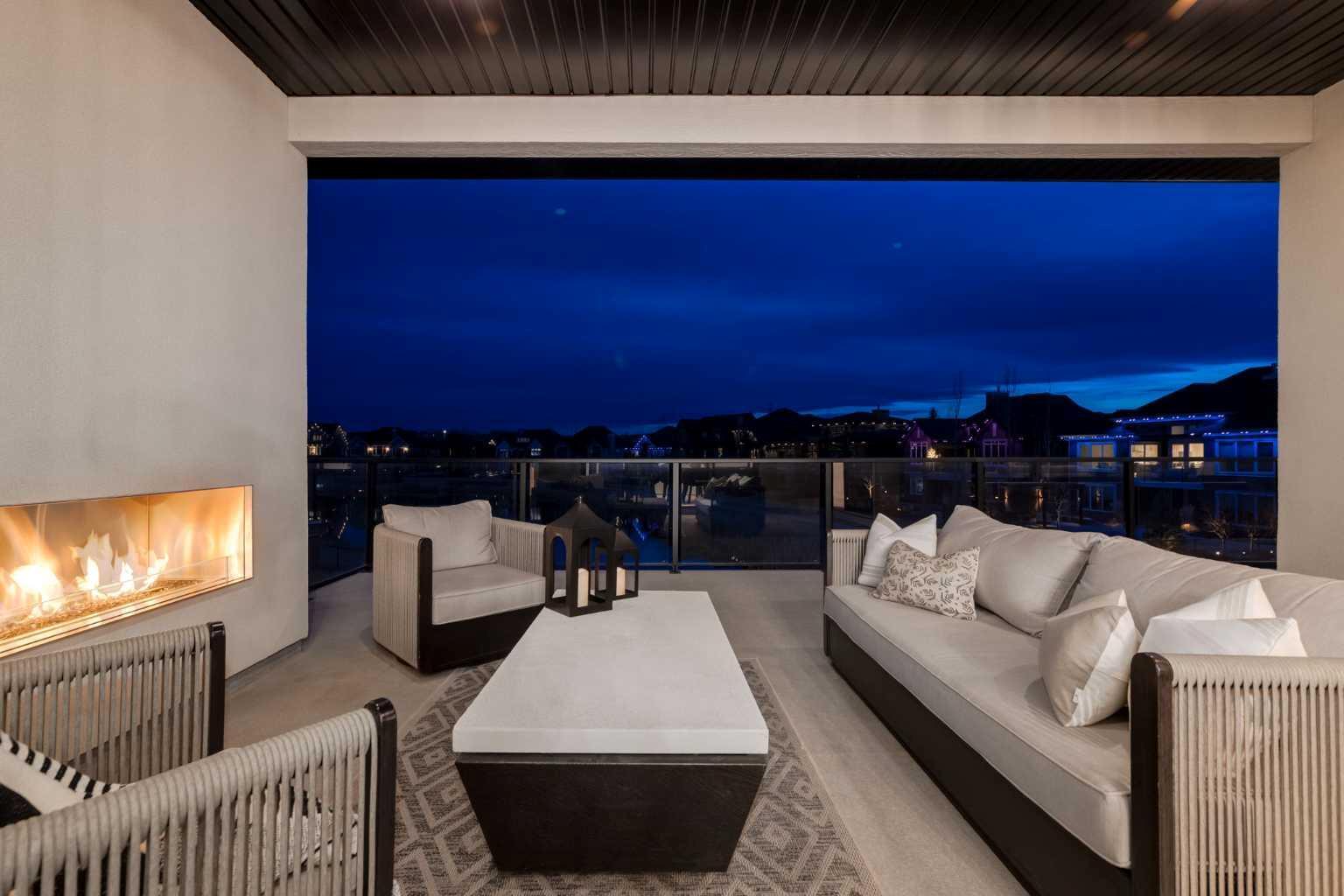 HERITAGE POINTE, Alberta, T1S 4K5, CA, 5 Bedrooms Bedrooms, ,5 BathroomsBathrooms,Residential,For Sale,1837461