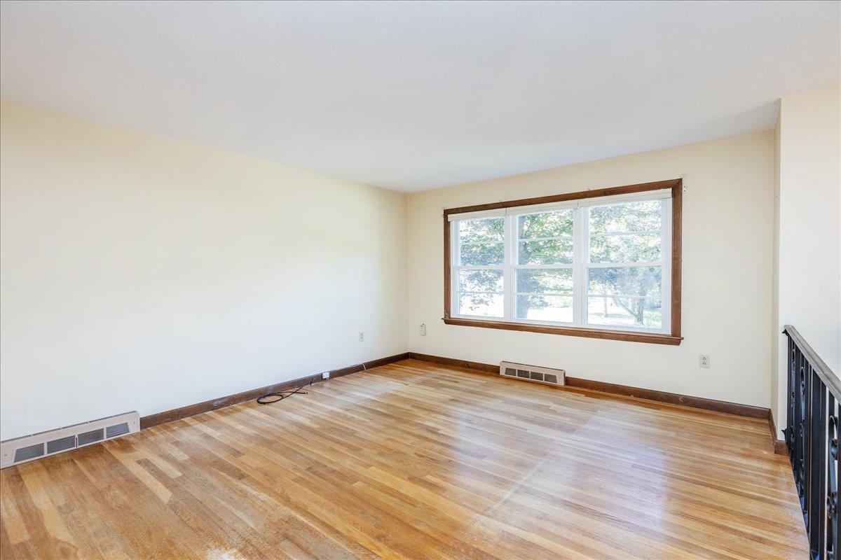 Merrimack, New Hampshire, 03054, United States, 3 Bedrooms Bedrooms, ,2 BathroomsBathrooms,Residential,For Sale,1937626