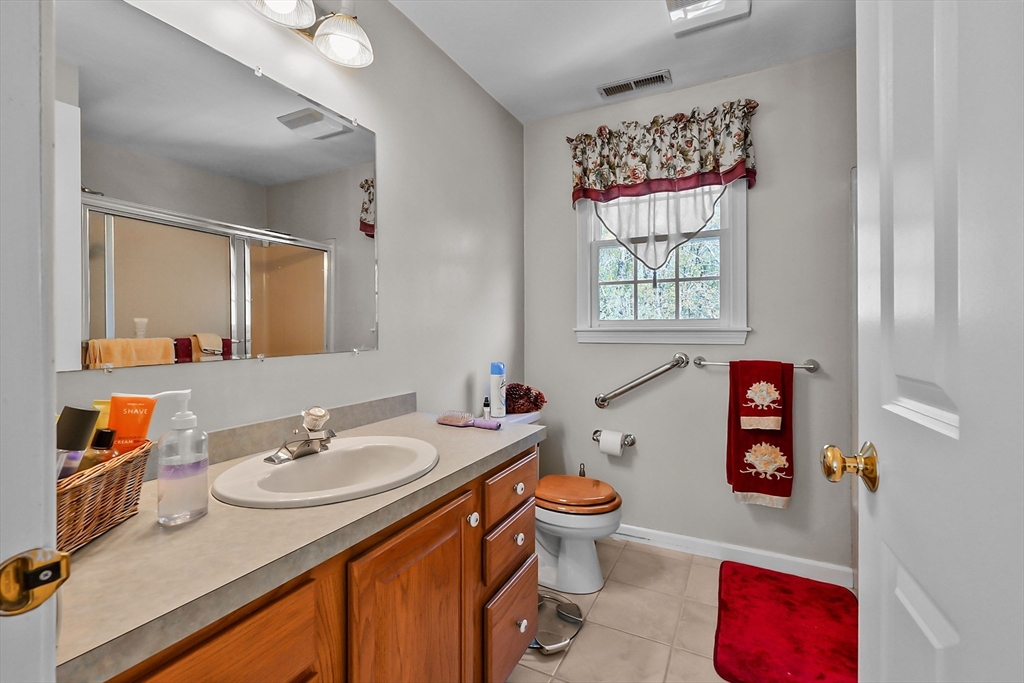 Attleboro, Massachusetts, 02703, United States, 4 Bedrooms Bedrooms, ,4 BathroomsBathrooms,Residential,For Sale,1880500
