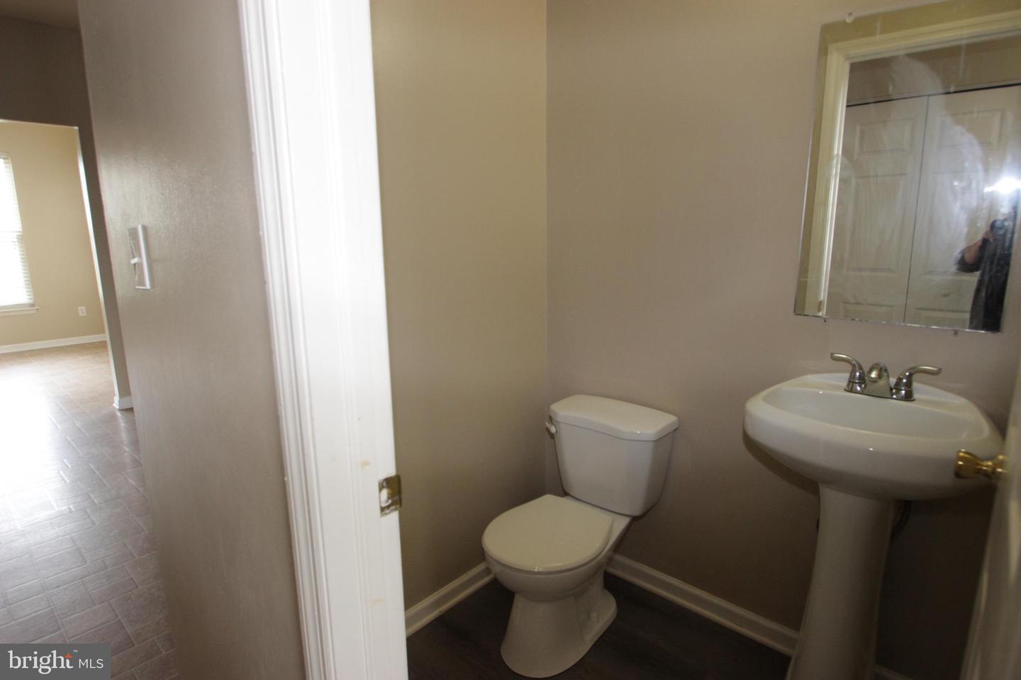 New Castle, Delaware, 19720, United States, 4 Bedrooms Bedrooms, ,3 BathroomsBathrooms,Residential,For Sale,2049034