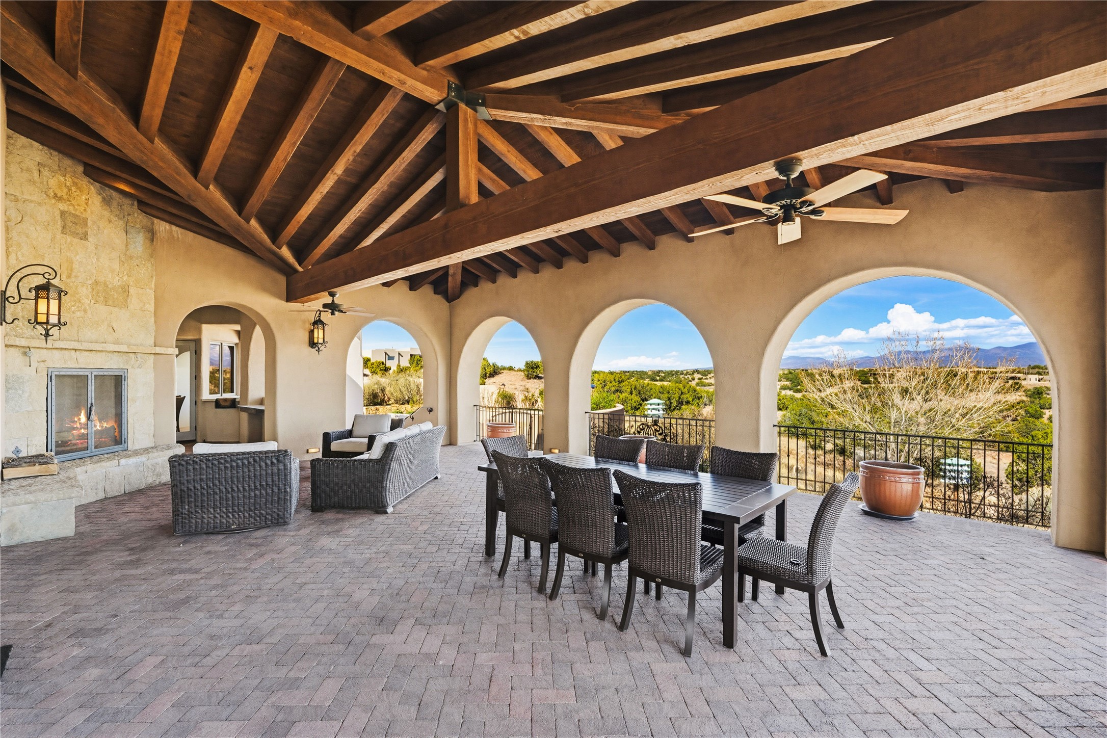  16 Hacienda Rincon - 物件實景