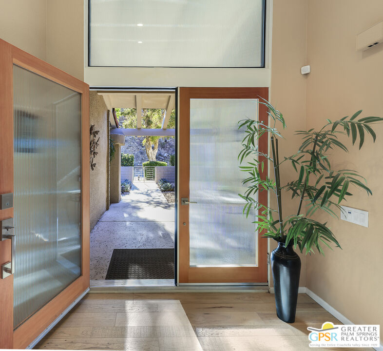 Palm Springs, California, 92264, United States, 2 Bedrooms Bedrooms, ,2 BathroomsBathrooms,Residential,For Sale,1989572