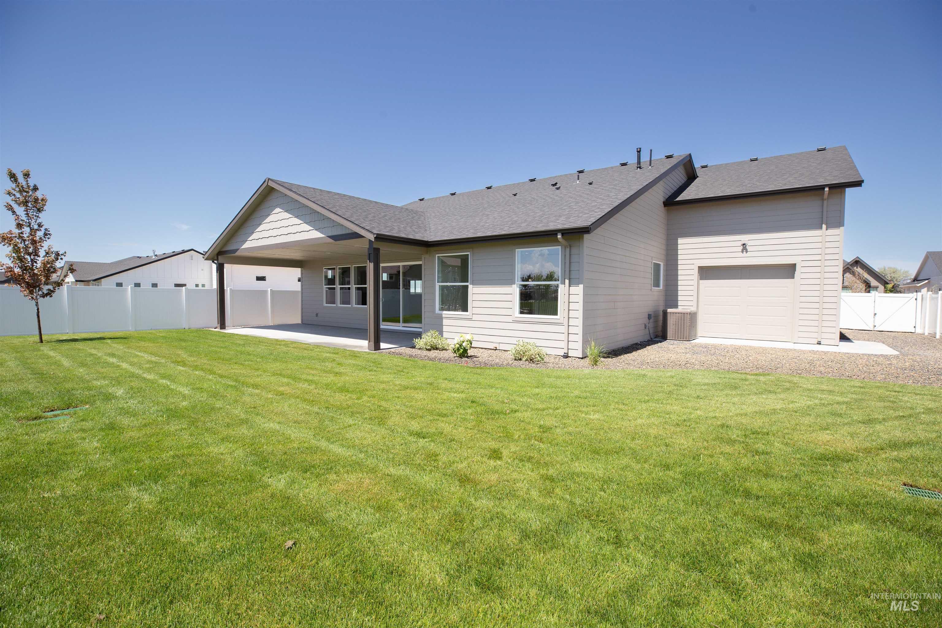 Meridian, Idaho, 83642, United States, 3 Bedrooms Bedrooms, ,3 BathroomsBathrooms,Residential,For Sale,1867465