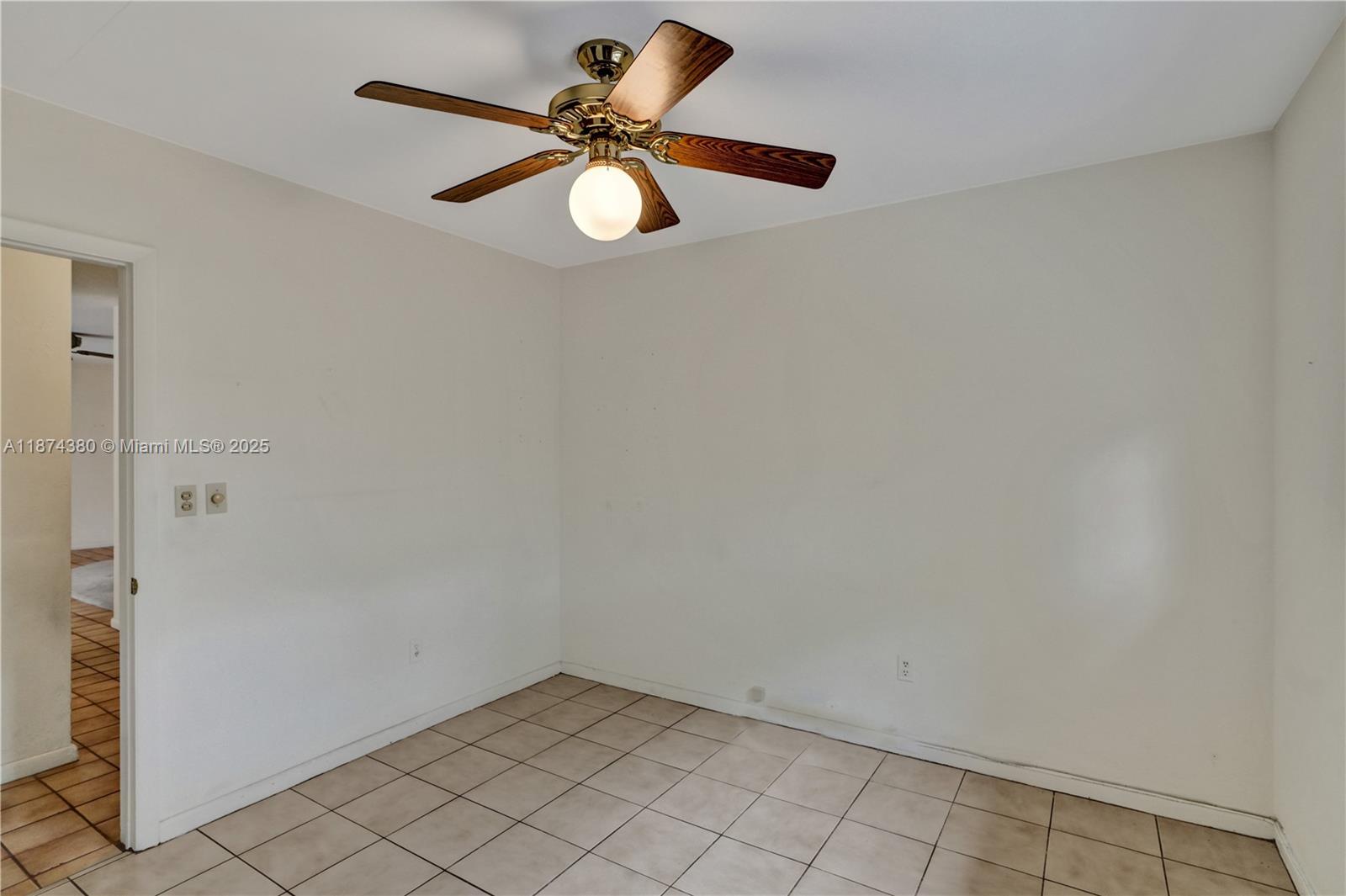 Cutler Bay, Florida, 33189, United States, 3 Bedrooms Bedrooms, ,2 BathroomsBathrooms,Residential,For Sale,1941655