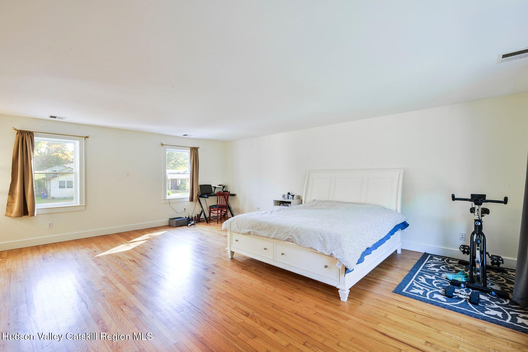 Rhinebeck, New York, 12572, United States, 3 Bedrooms Bedrooms, ,3 BathroomsBathrooms,Residential,For Sale,1776952