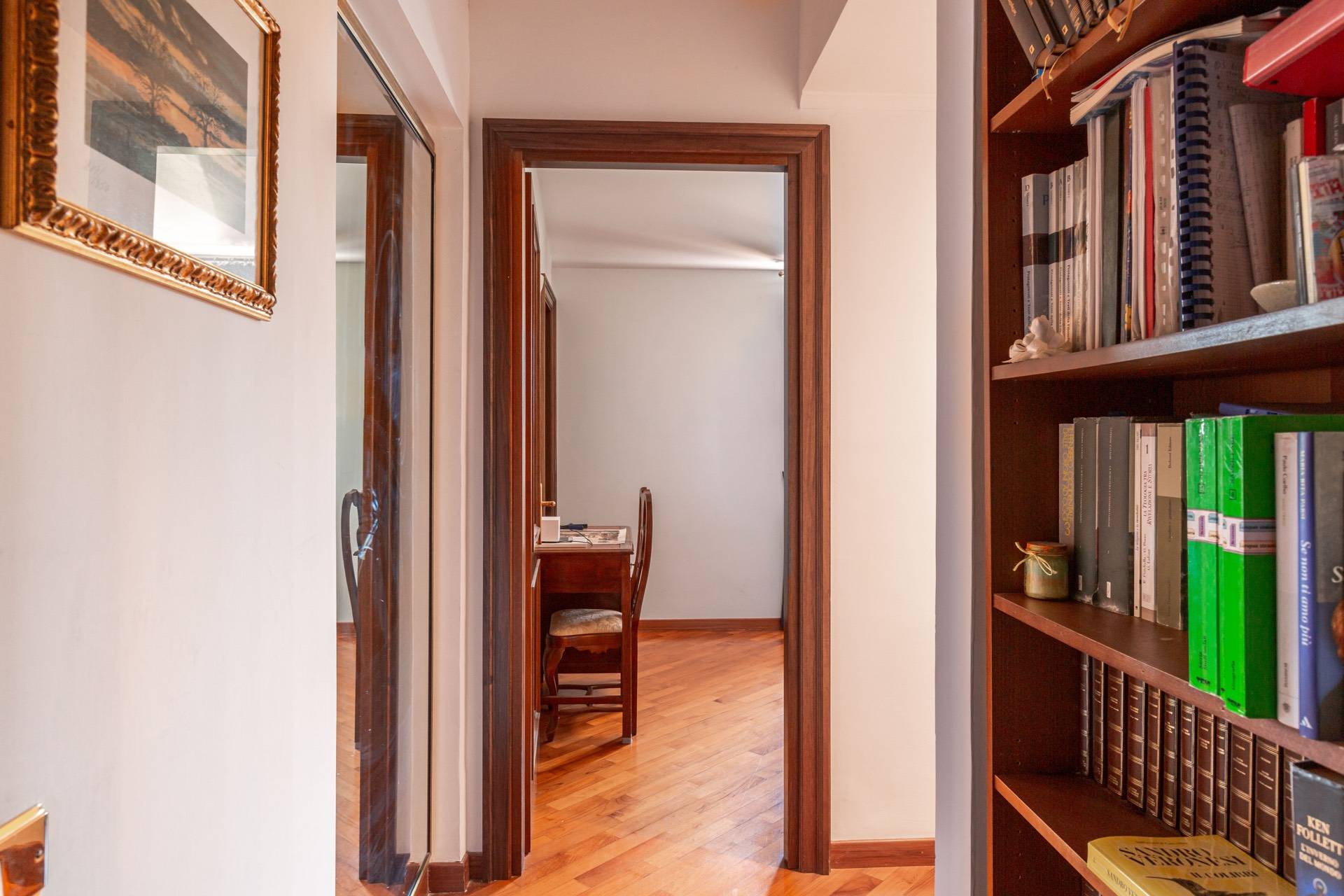 Sacrofano, Roma, 00060, IT, 6 Bedrooms Bedrooms, ,5 BathroomsBathrooms,Residential,For Sale,1850375