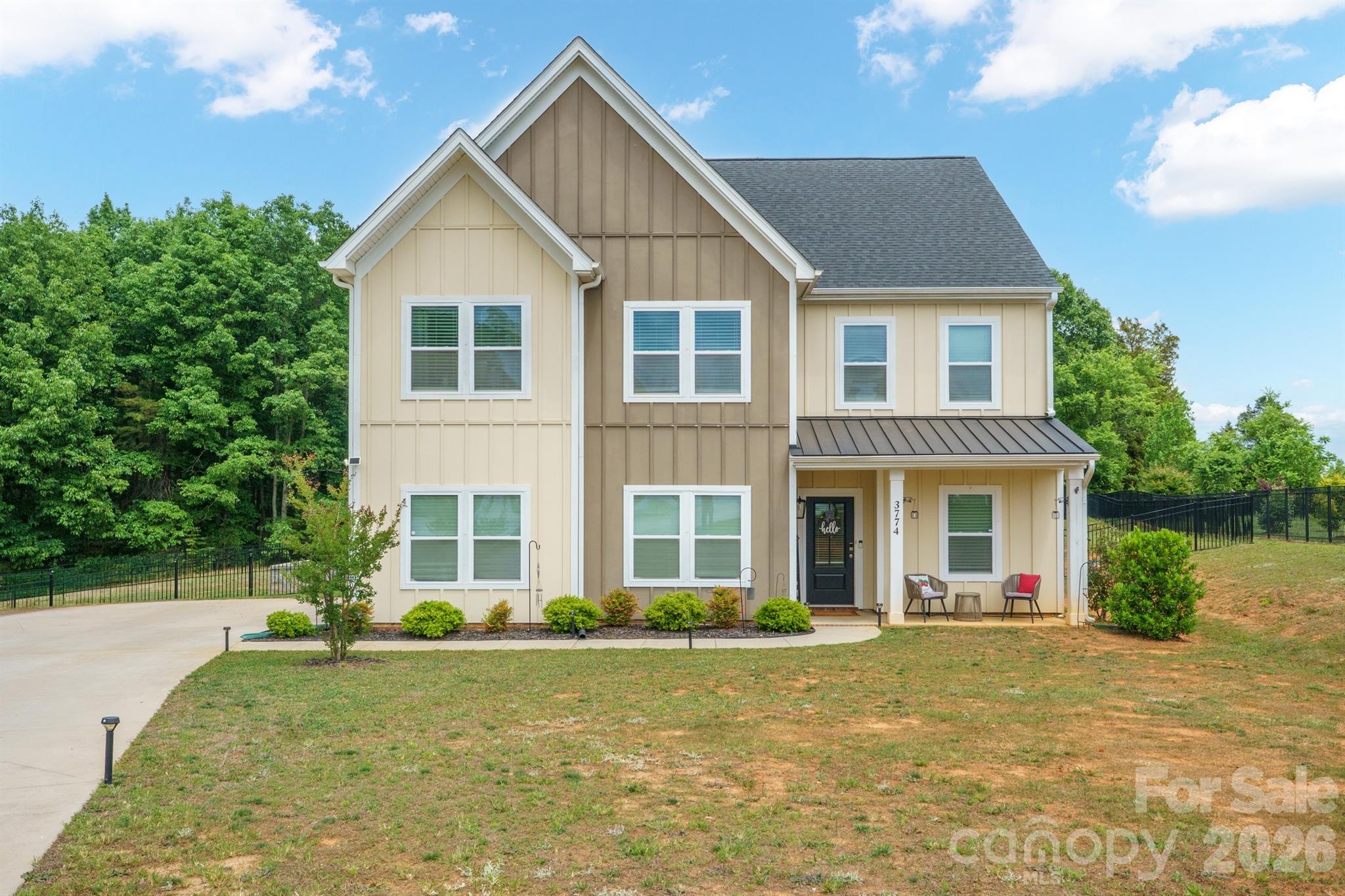 Maiden, North Carolina, 28650, United States, 4 Bedrooms Bedrooms, ,4 BathroomsBathrooms,Residential,For Sale,2048449