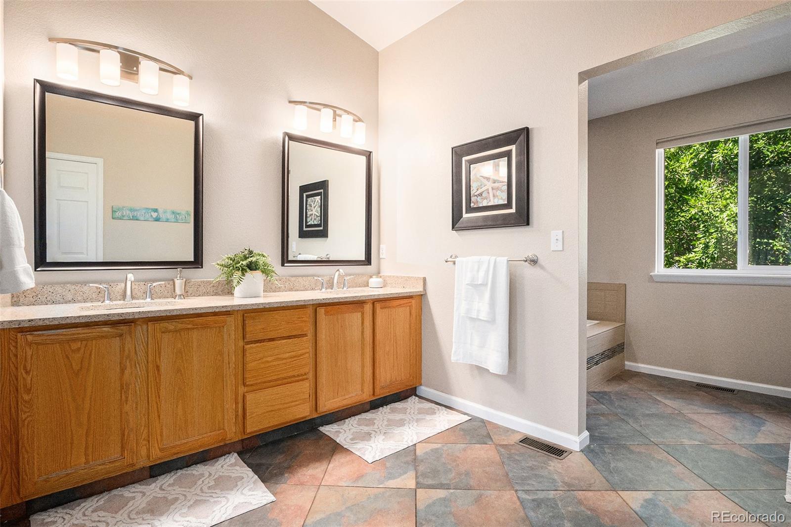 Highlands Ranch, Colorado, 80130, United States, 5 Bedrooms Bedrooms, ,4 BathroomsBathrooms,Residential,For Sale,1912133