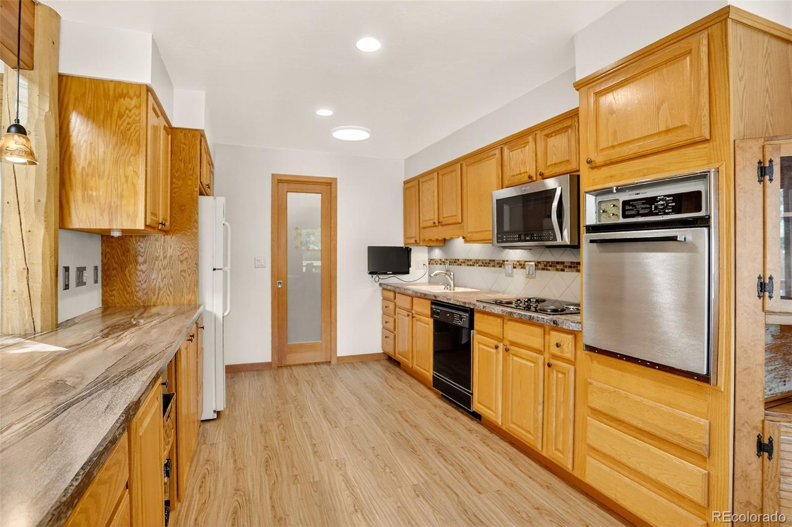 Kittredge, Colorado, 80457, United States, 3 Bedrooms Bedrooms, ,2 BathroomsBathrooms,Residential,For Sale,1940348