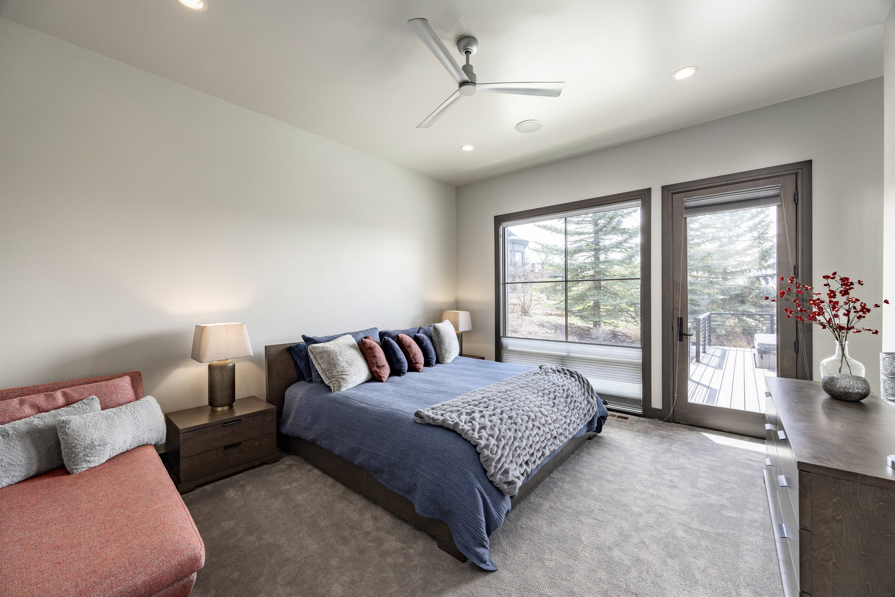  Framed by Panoramic Mountain Views with Access to Round Valley