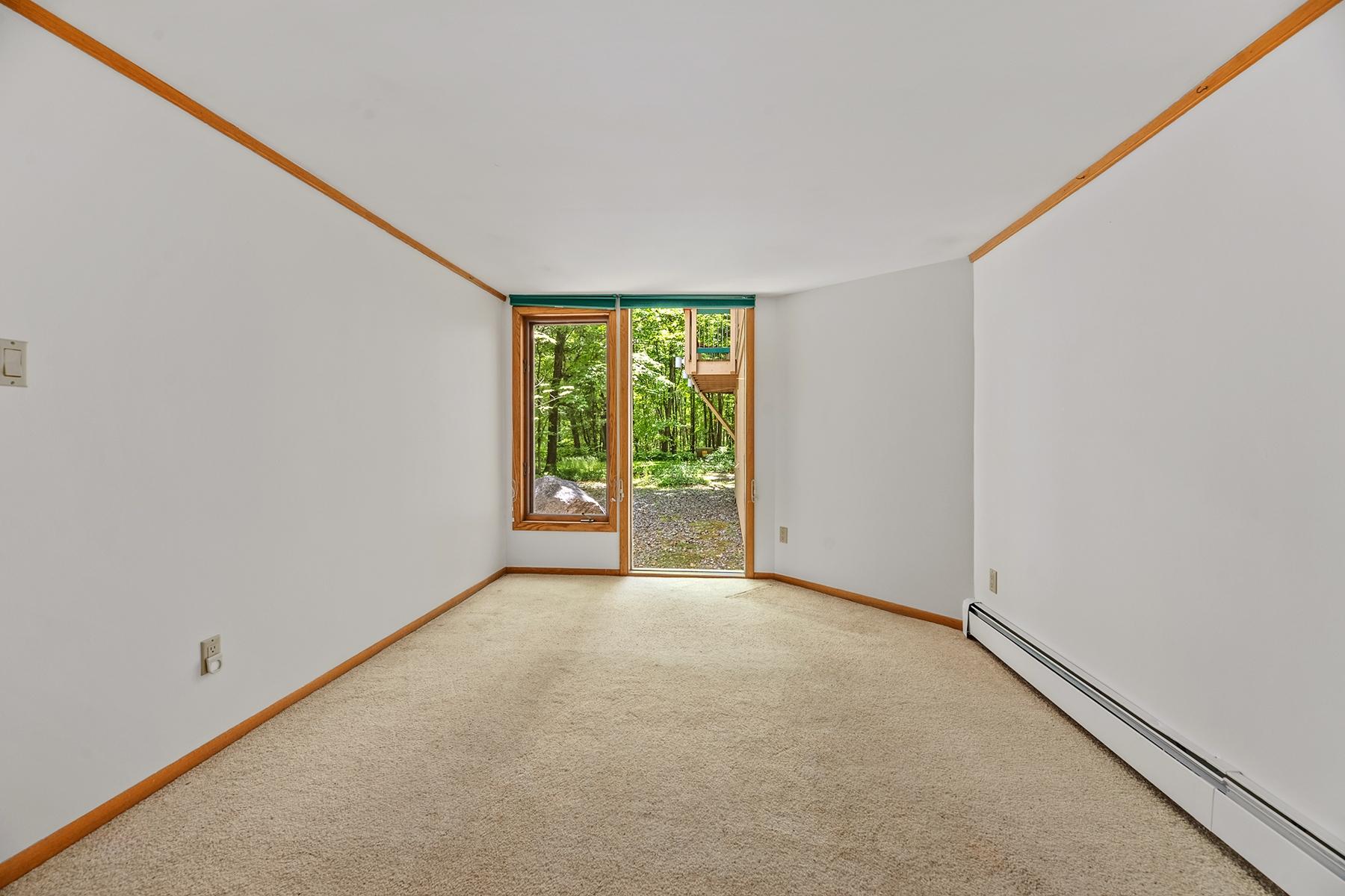 Manitowish Waters, Wisconsin, 54545, United States, 4 Bedrooms Bedrooms, ,3 BathroomsBathrooms,Residential,For Sale,1974750