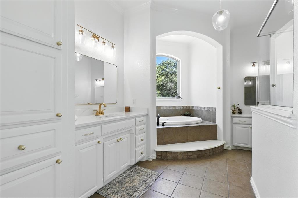 Aledo, Texas, 76008, United States, 5 Bedrooms Bedrooms, ,4 BathroomsBathrooms,Residential,For Sale,1846580