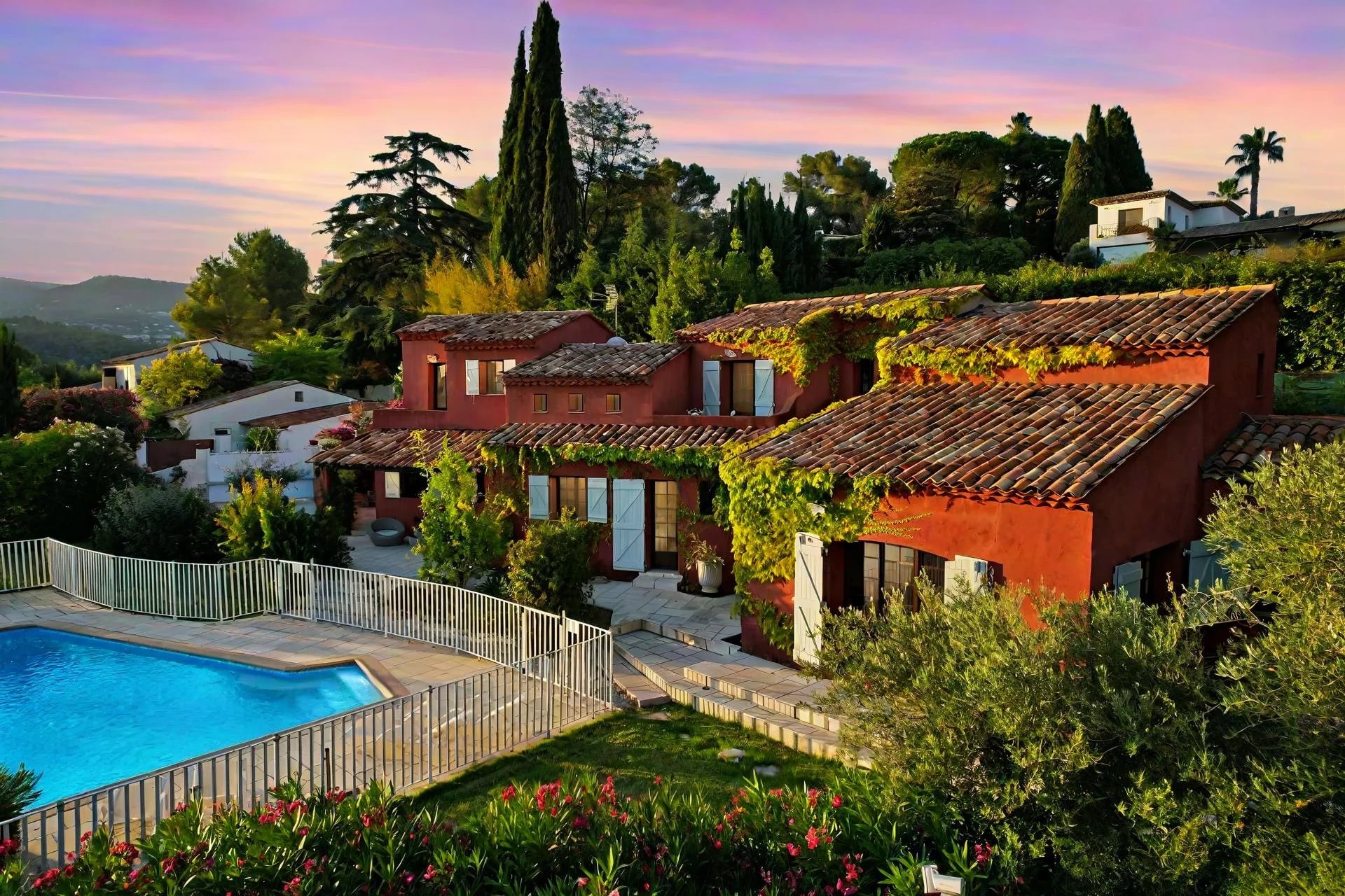 Saint-Paul-de-Vence, Provence-Alpes-Côte d’Azur, 06570, FR, 8 Bedrooms Bedrooms, ,8 BathroomsBathrooms,Residential,For Sale,1622616