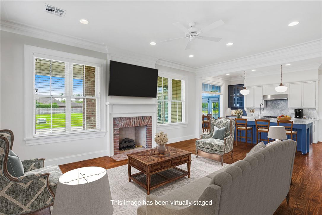 Lake Charles, Louisiana, 70601, United States, 4 Bedrooms Bedrooms, ,4 BathroomsBathrooms,Residential,For Sale,1980566