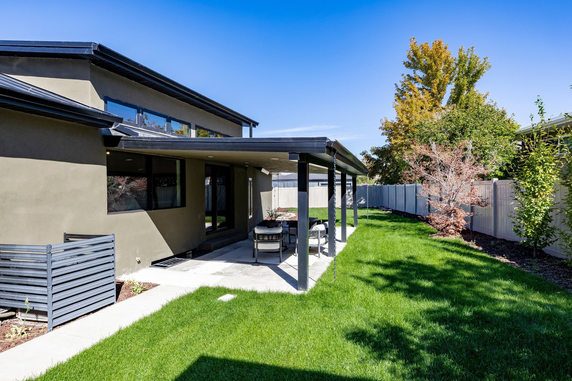  Rebuilt Mountain Modern in Holladay - 物件實景