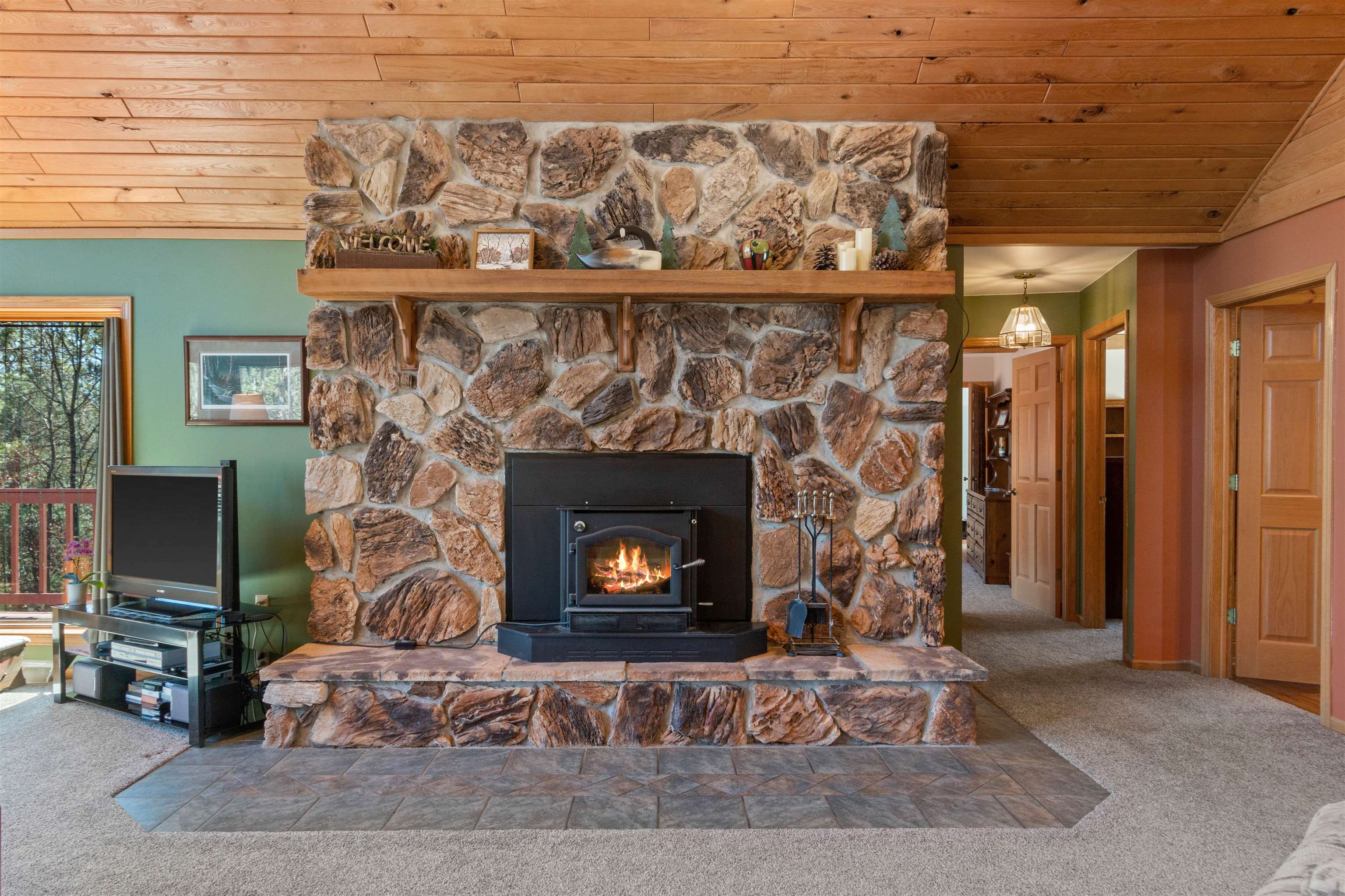 HANCOCK, Wisconsin, 54943, United States, 4 Bedrooms Bedrooms, ,3 BathroomsBathrooms,Residential,For Sale,1805423