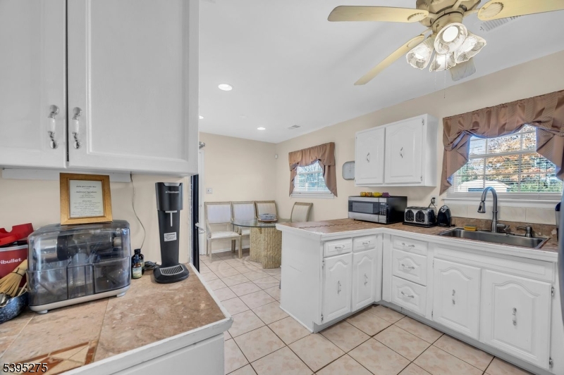 Franklin Twp., New Jersey, 08873, United States, 4 Bedrooms Bedrooms, ,3 BathroomsBathrooms,Residential,For Sale,1988990