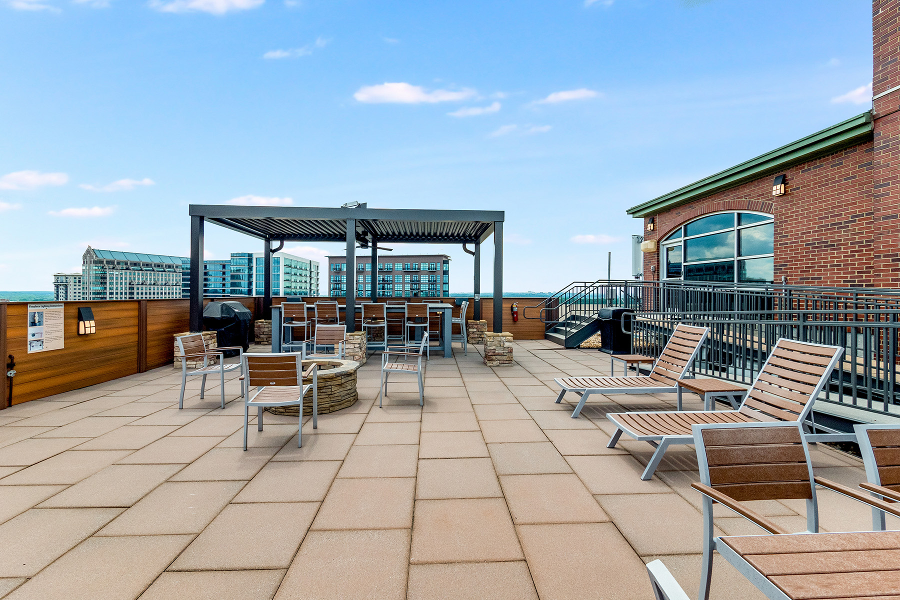  Stylish Buckhead Living at the Highly Sought-After Mathieson Exchange Lofts - 物件實景