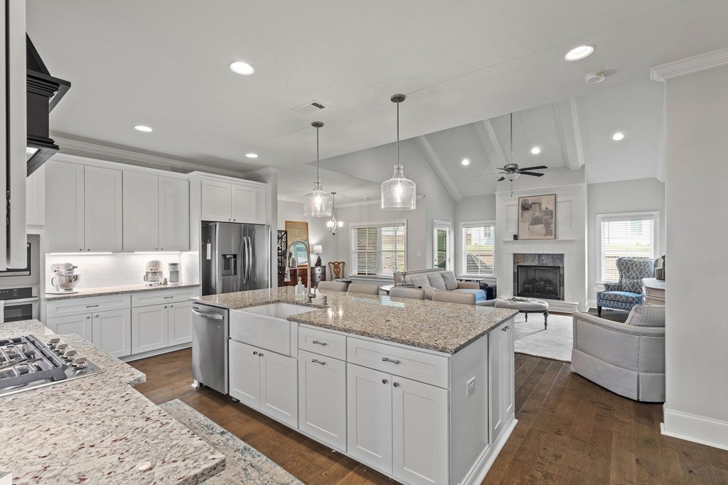 110 Elizabeth Lane, Dothan, Alabama, 36350, United States, 5 Bedrooms Bedrooms, ,4 BathroomsBathrooms,Residential,For Sale,110 Elizabeth Lane,1625373