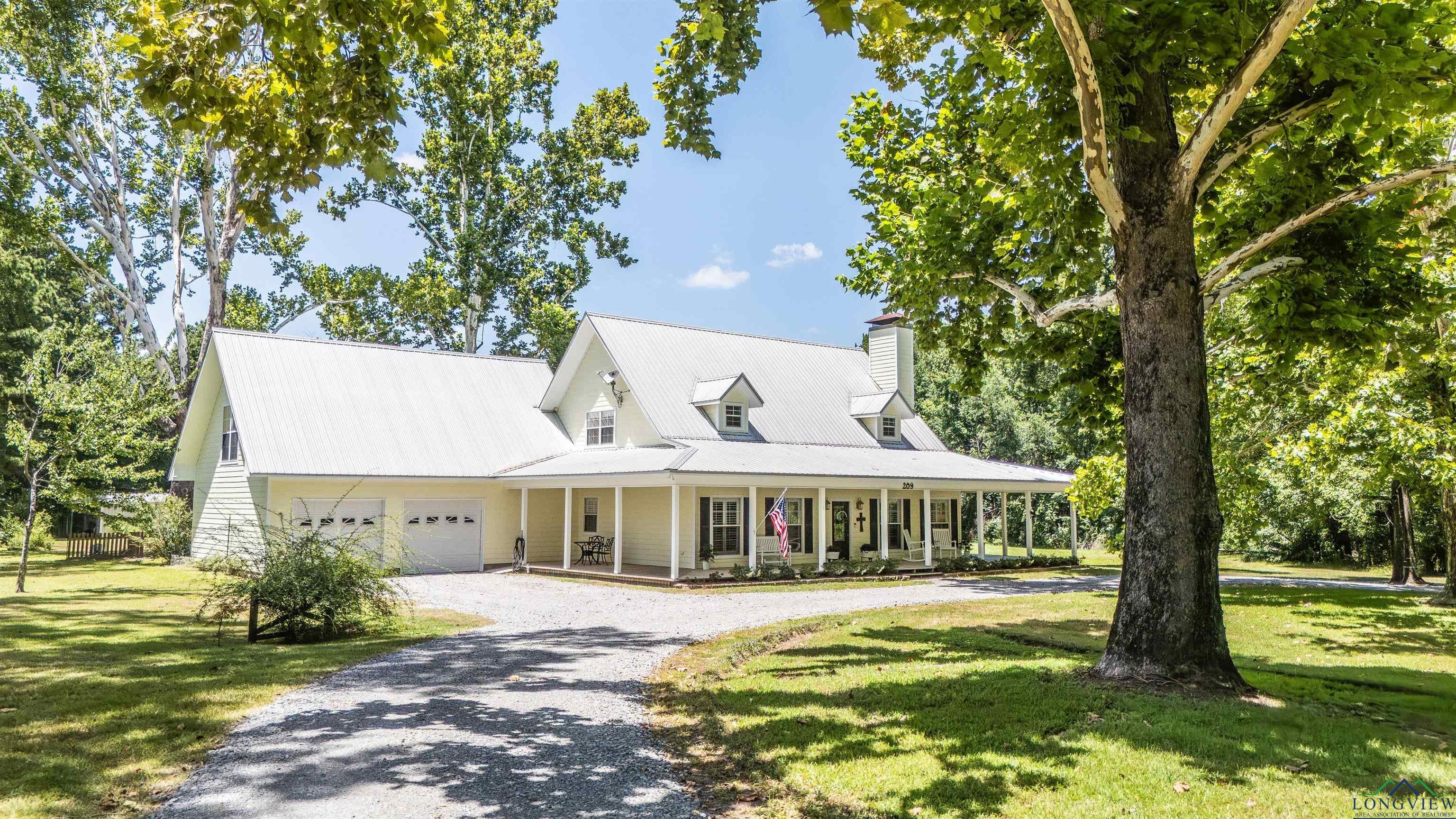 De Berry, Texas, 75639, United States, 4 Bedrooms Bedrooms, ,3 BathroomsBathrooms,Residential,For Sale,1904394