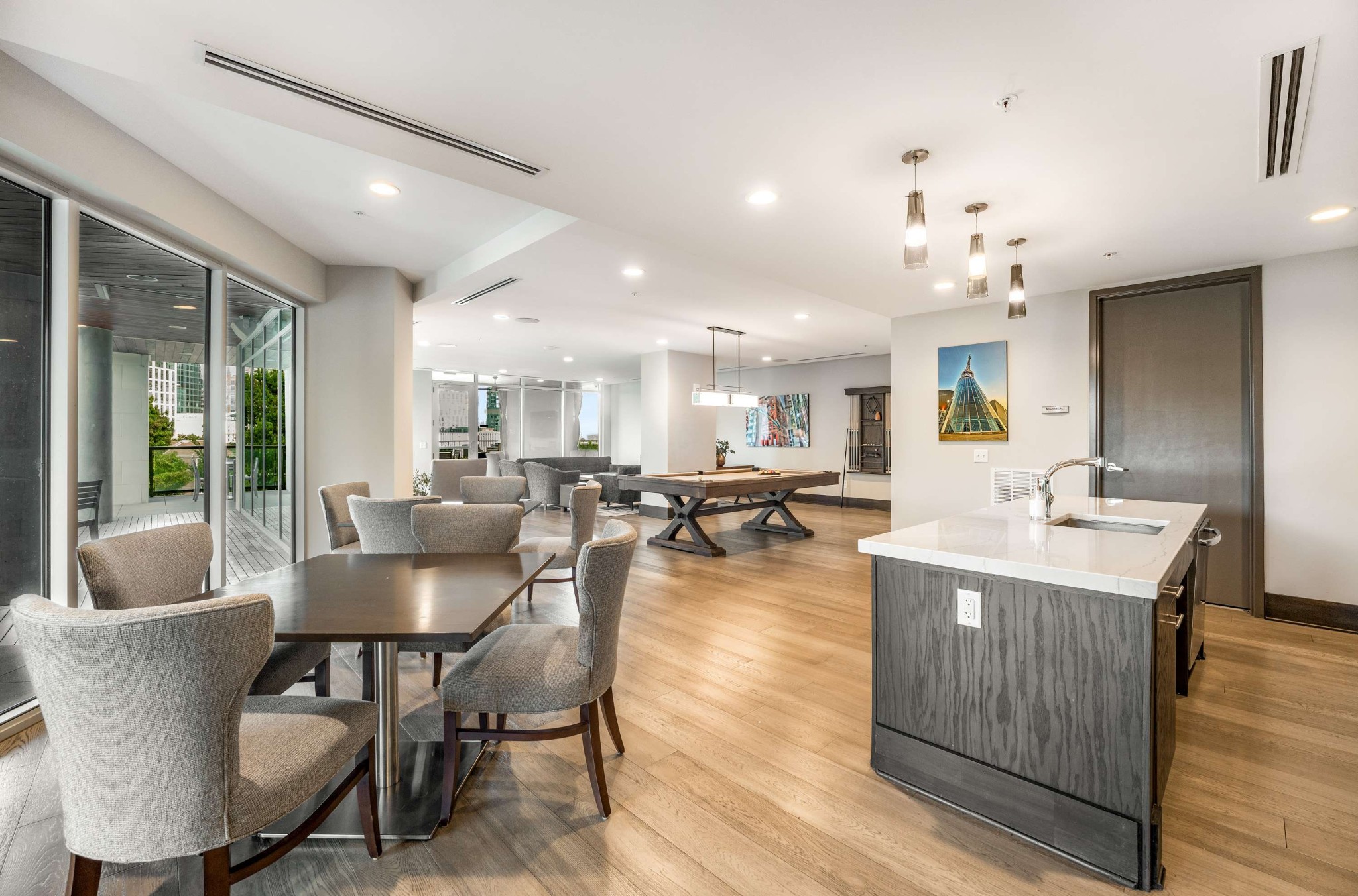  20 Rutledge St, Nashville, TN, 37210 - 物件實景