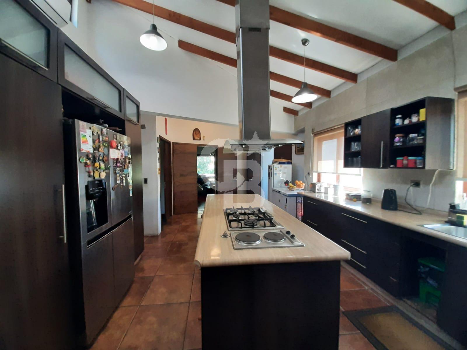 Colina, Chile, 5 Bedrooms Bedrooms, ,5 BathroomsBathrooms,Residential,For Sale,1987480