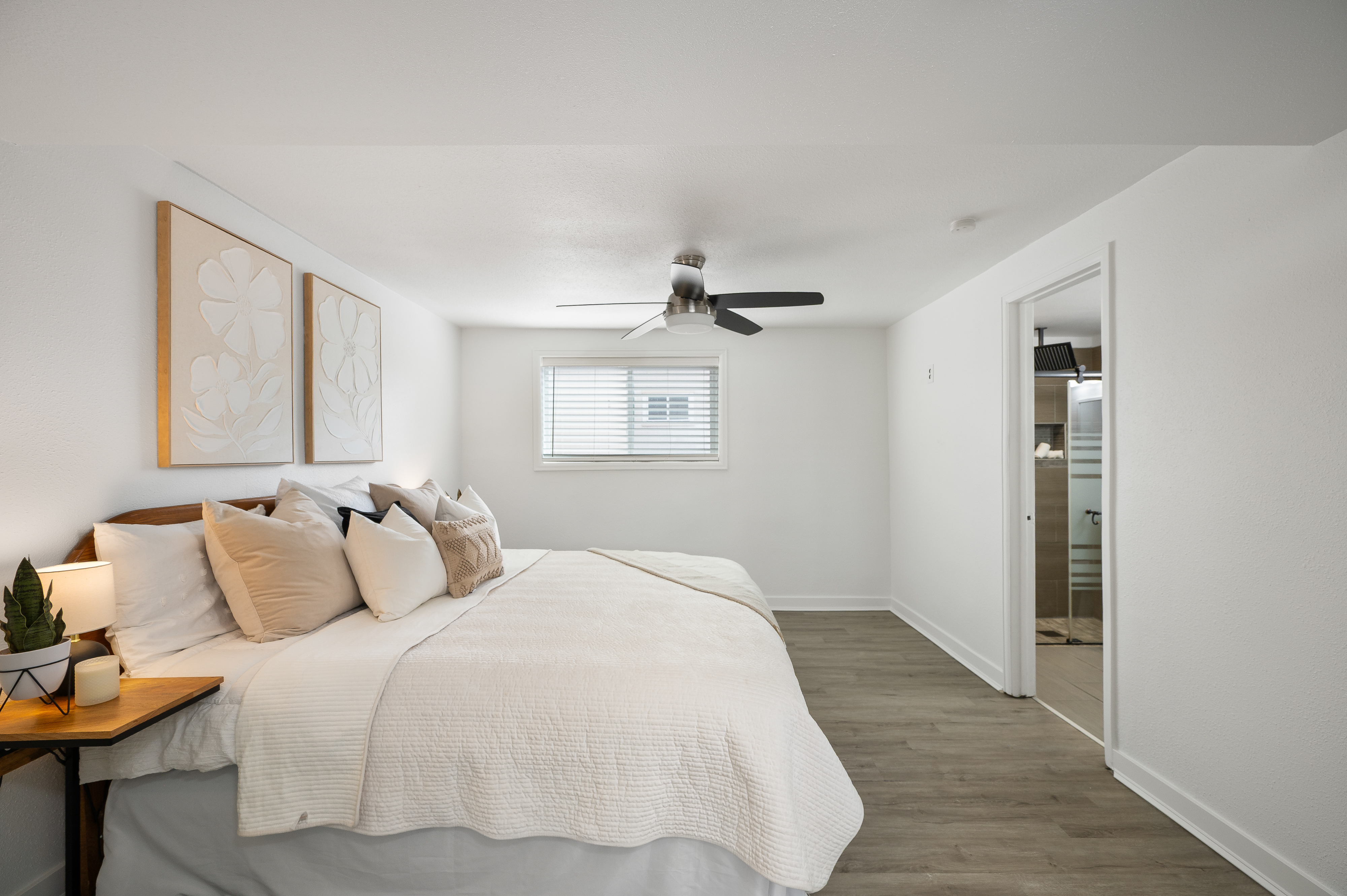  Beautifully Updated Tri-Level Home in Montbello - 物件實景